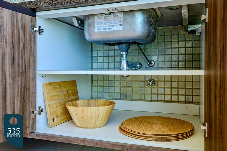 Stay in Ondina with direct beach access