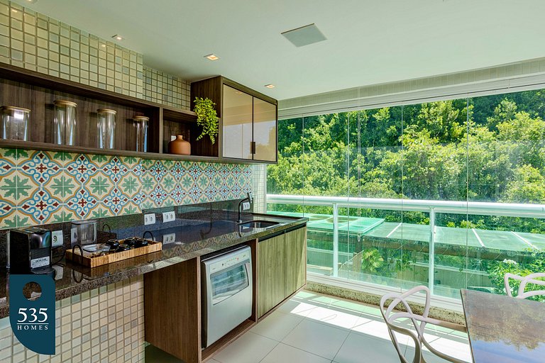 Stay in Ondina with direct beach access