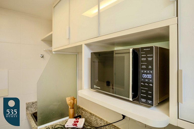 Hospede-se em Ondina com acesso direto à praia