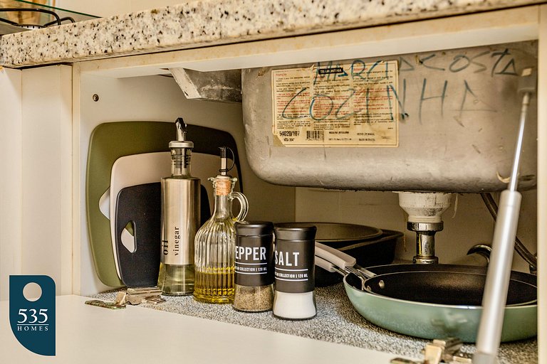 Stay in Ondina with direct beach access