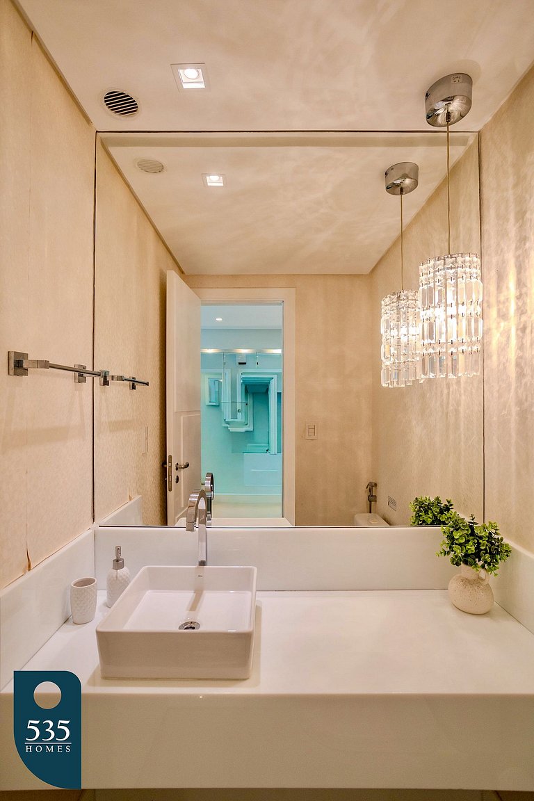 Stay in Ondina with direct beach access