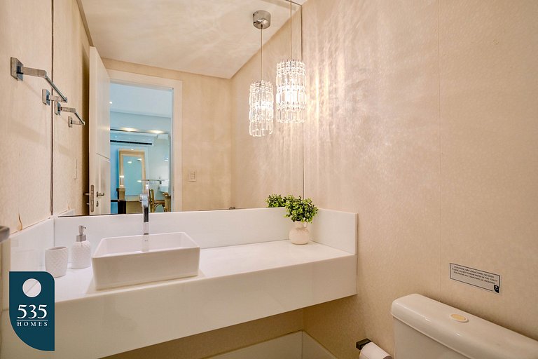 Hospede-se em Ondina com acesso direto à praia