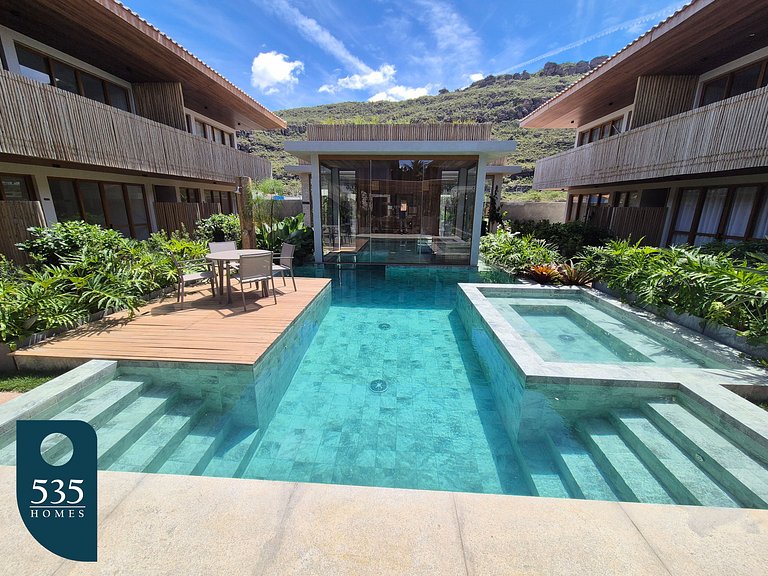 Stay in the center of Mucugê and enjoy the pool