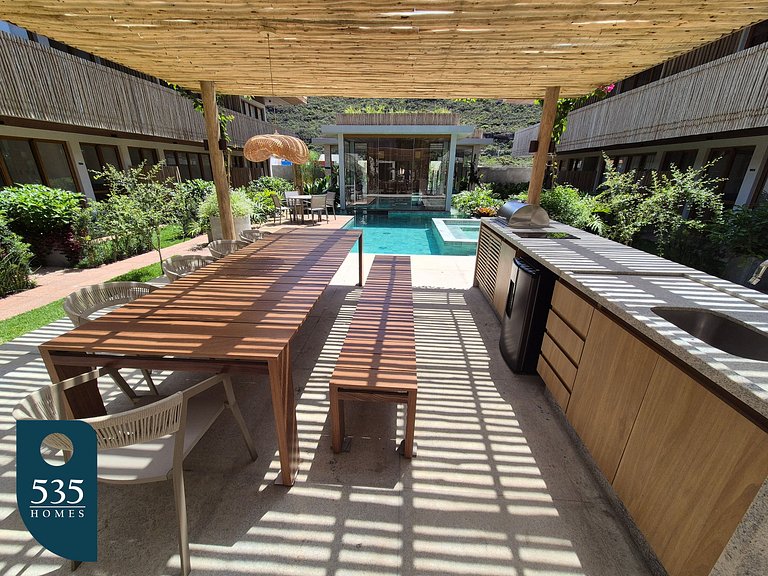 Stay in the center of Mucugê and enjoy the pool