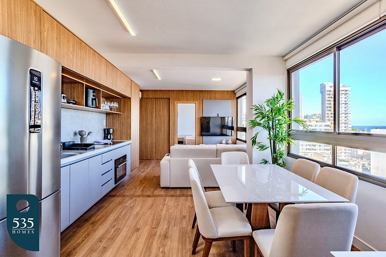 2 Suites em andar alto na Barra com vista mar