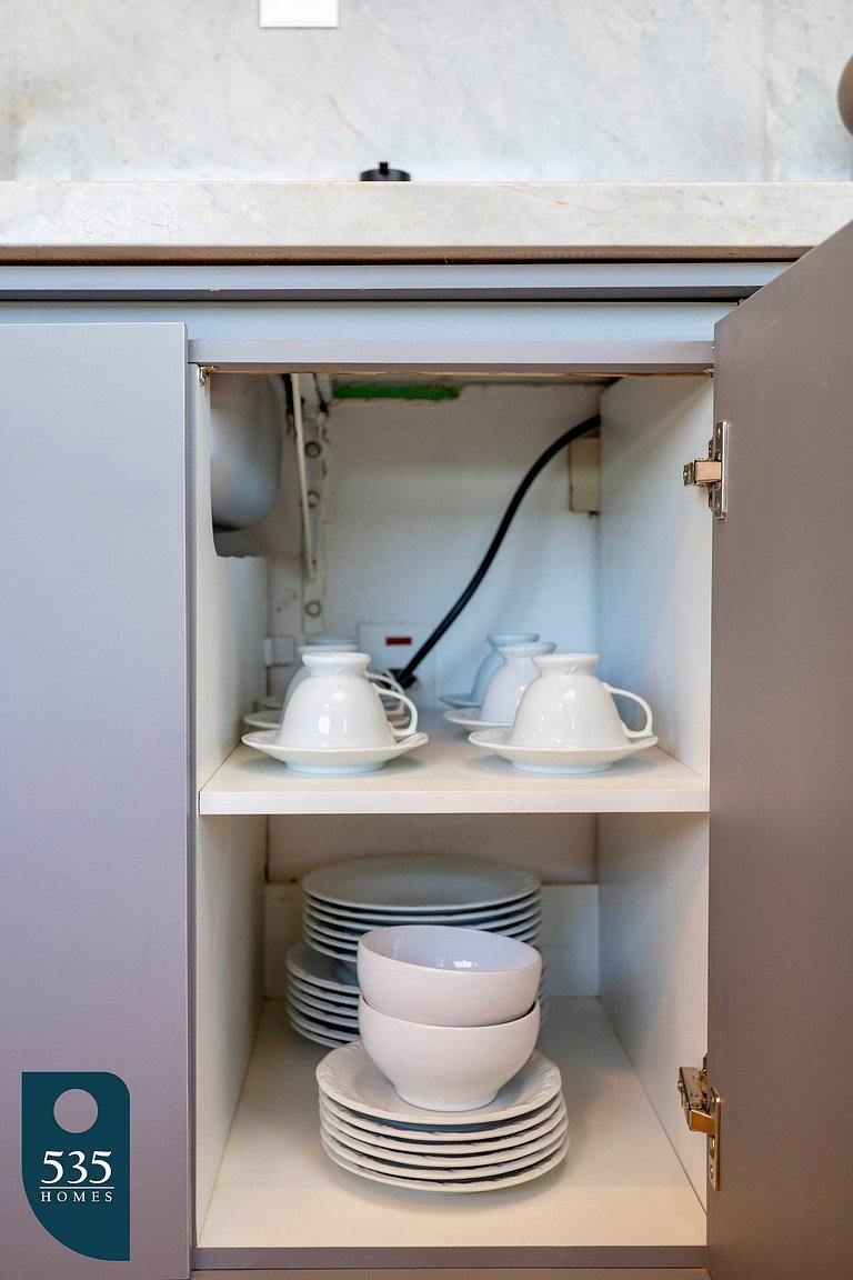 2 suites on a high floor in Barra with ocean view