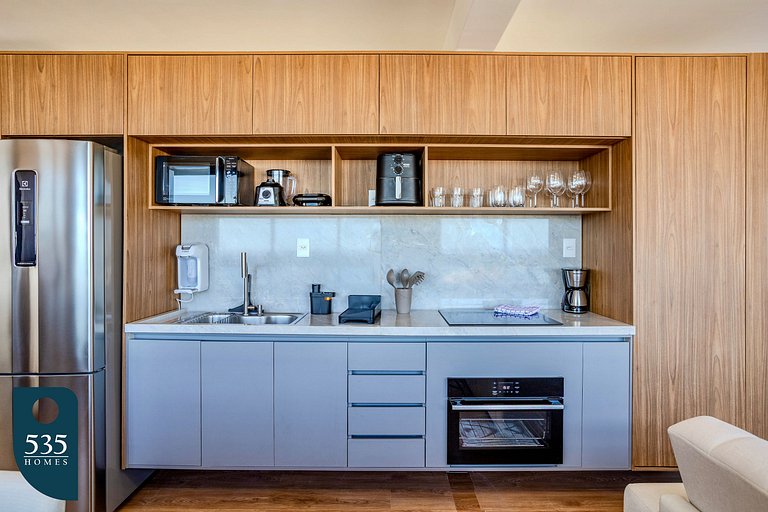 2 suites on a high floor in Barra with ocean view