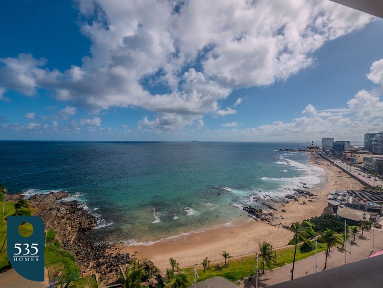 Vista direta para o Morro do Cristo e o mar