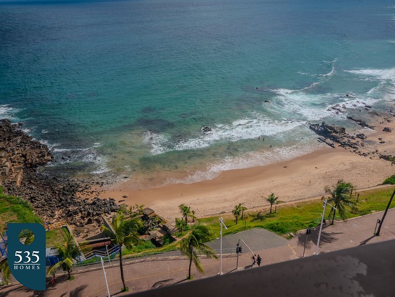 Direct view of Morro do Cristo and the sea