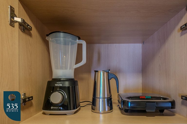 Vista direta para o Morro do Cristo e o mar