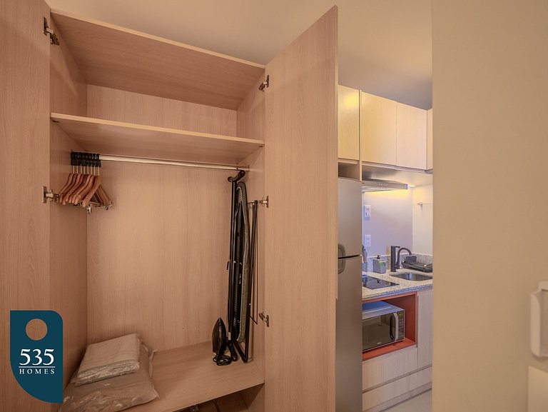 Vista direta para o Morro do Cristo e o mar