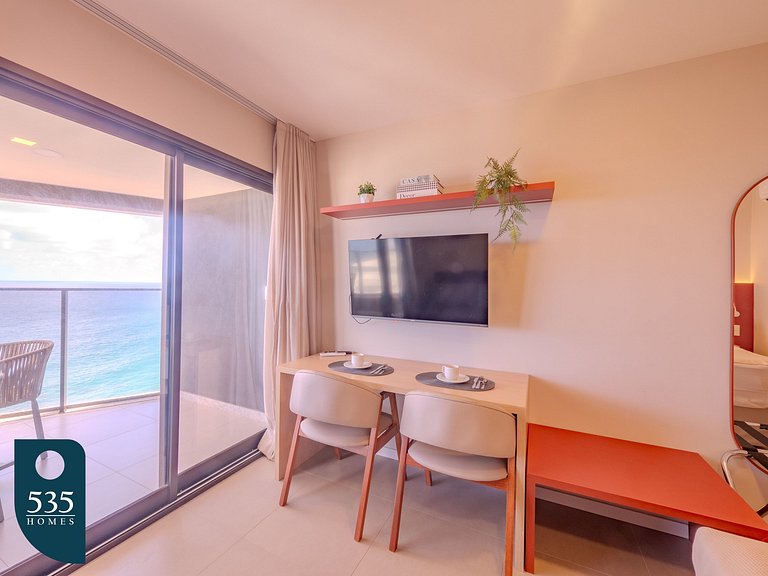 Direct view of Morro do Cristo and the sea