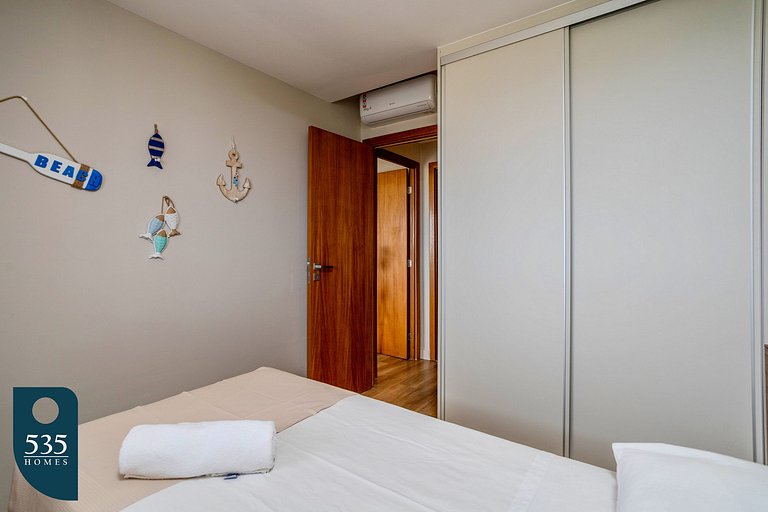 8th floor in Stella Maris just 400m from the sea