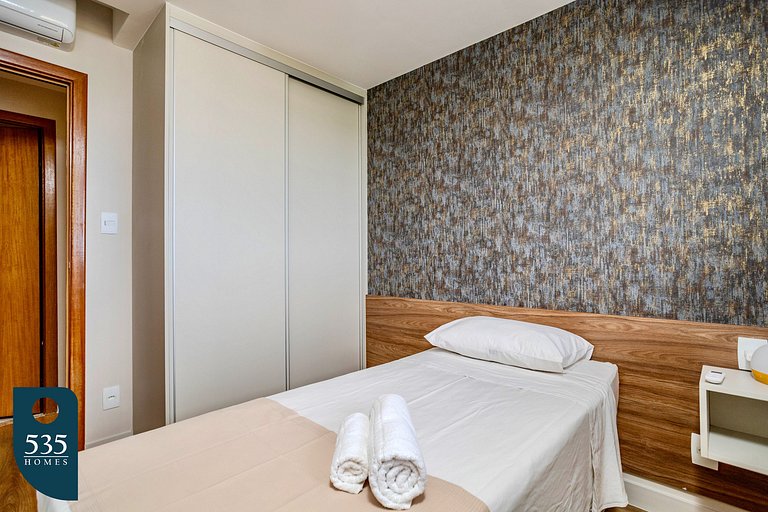 8th floor in Stella Maris just 400m from the sea