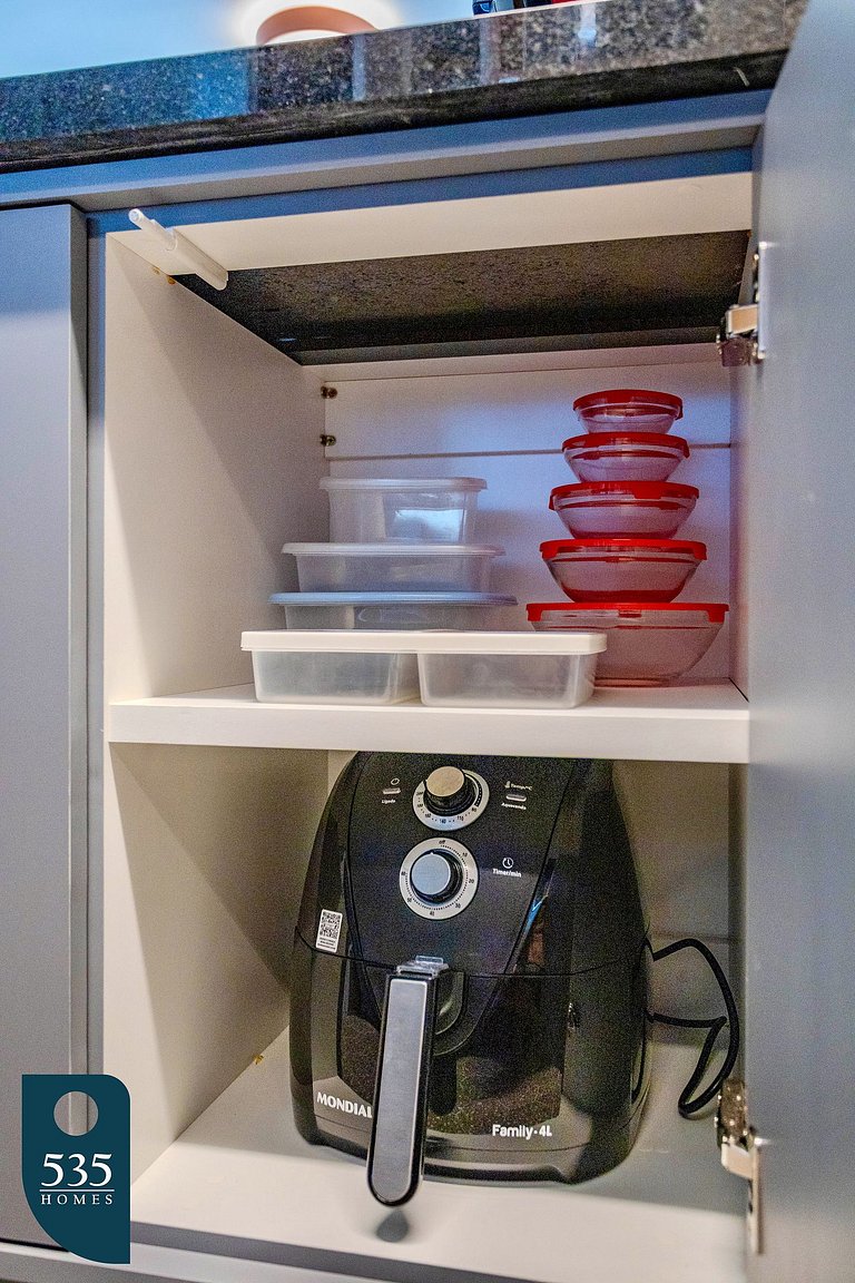 8th floor in Stella Maris just 400m from the sea