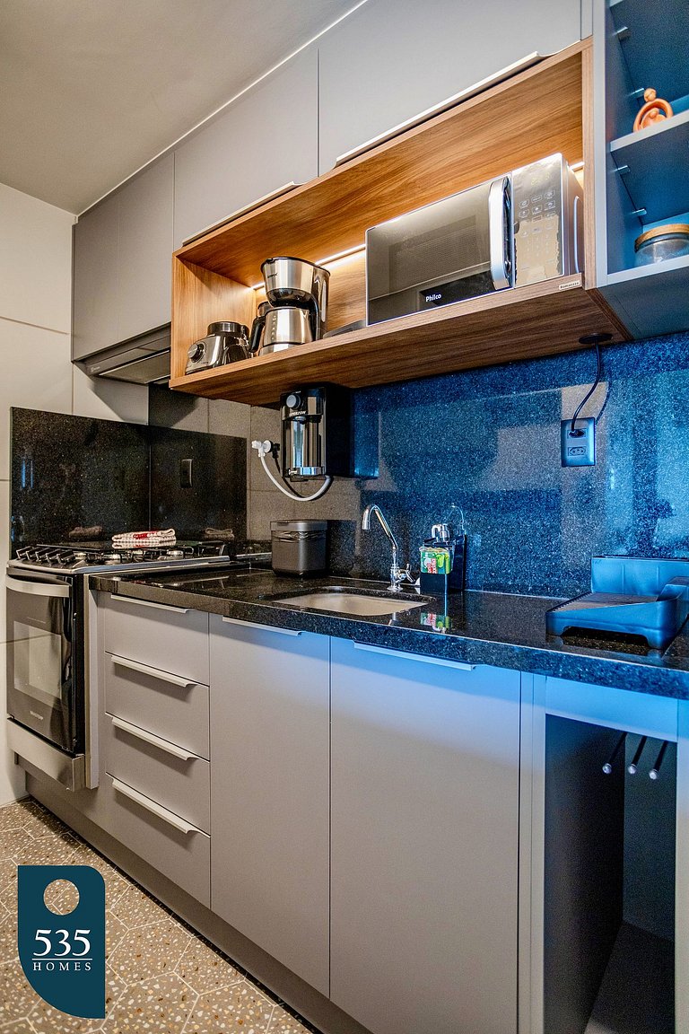 8th floor in Stella Maris just 400m from the sea