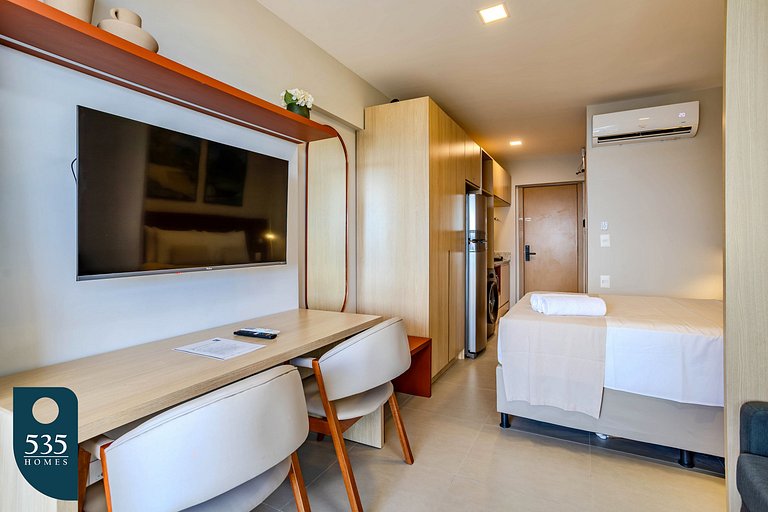 Studio with sea view steps from Barra Beach