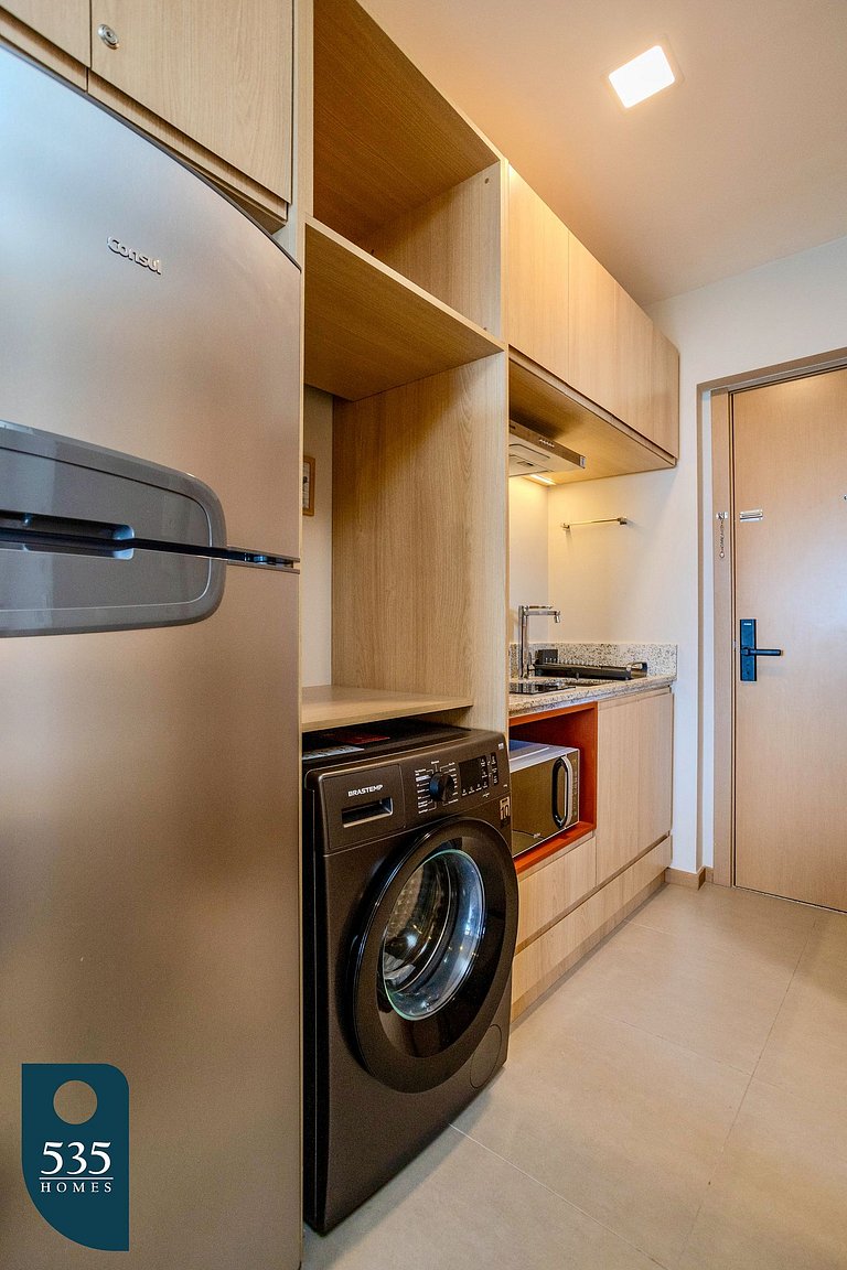 Studio with sea view steps from Barra Beach