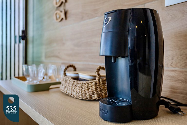 Studio with sea view steps from Barra Beach