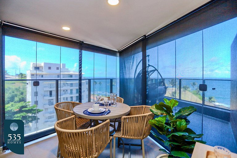 Studio with sea view steps from Barra Beach