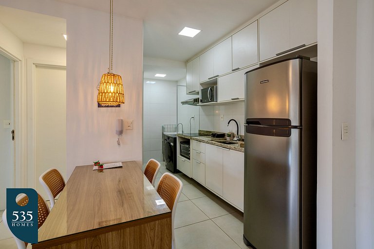 Stay in the heart of Barra, 300m from the beach