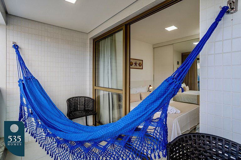 Stay in the heart of Barra, 300m from the beach