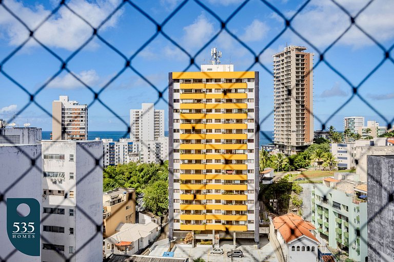 High floor apartment near Barra Beach