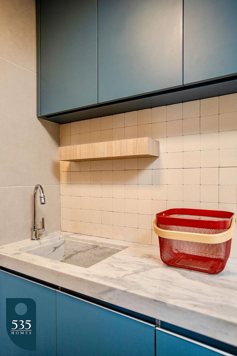 High floor apartment near Barra Beach