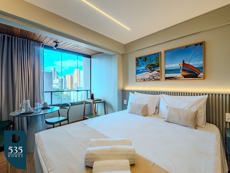 Apartamento com linda decoração no Único Barra