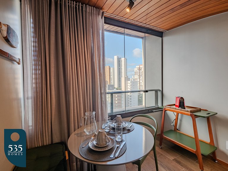 Apartamento com linda decoração no Único Barra