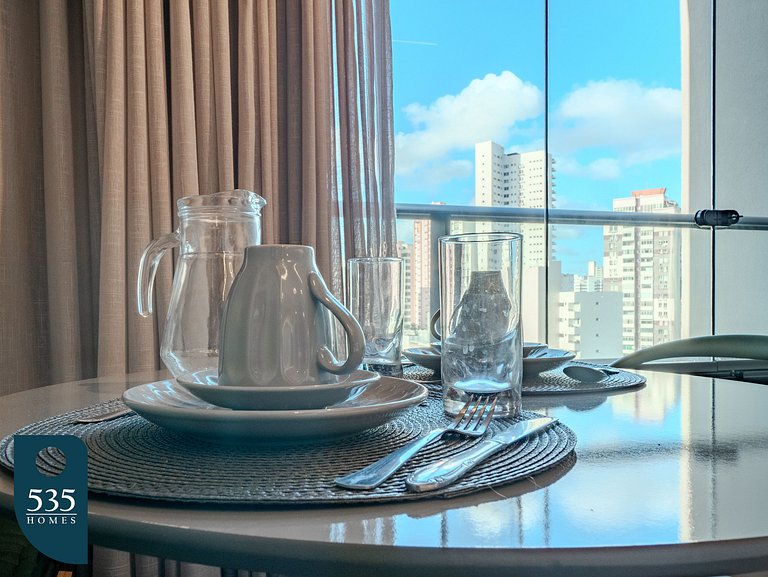 Apartamento com linda decoração no Único Barra