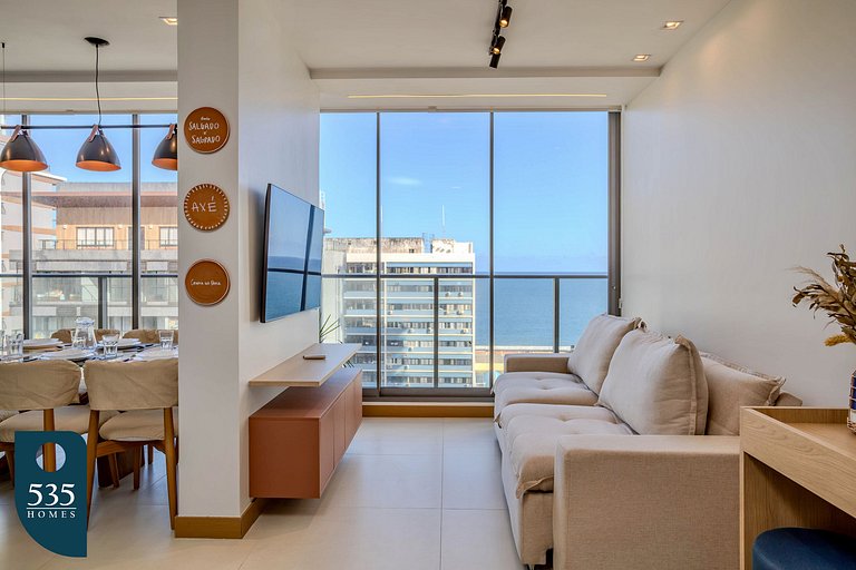 2 Bedroom with Sea View Near Farol da Barra