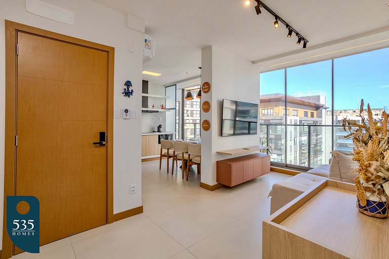 2 Bedroom with Sea View Near Farol da Barra