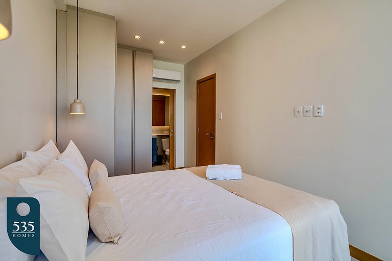 2 Bedroom with Sea View Near Farol da Barra