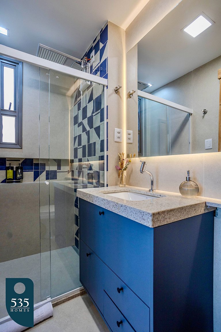 2 Bedroom with Sea View Near Farol da Barra