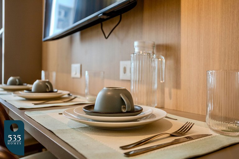 Modern Studio Paralela Sleeps 3 Premium Location