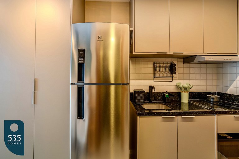 Modern Studio Paralela Sleeps 3 Premium Location