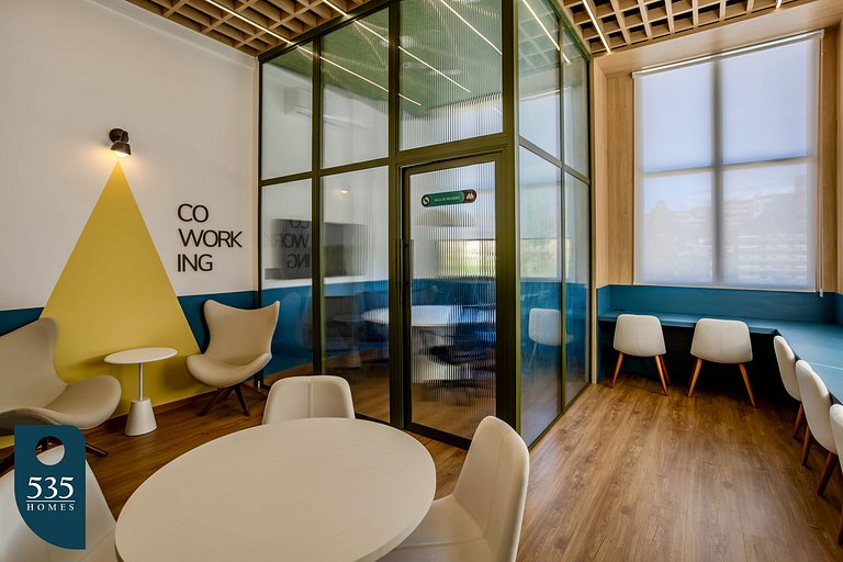Modern Studio Paralela Sleeps 3 Premium Location