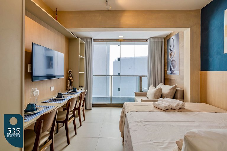 Urban Retreat Studio on Paralela Sleeps up to 3