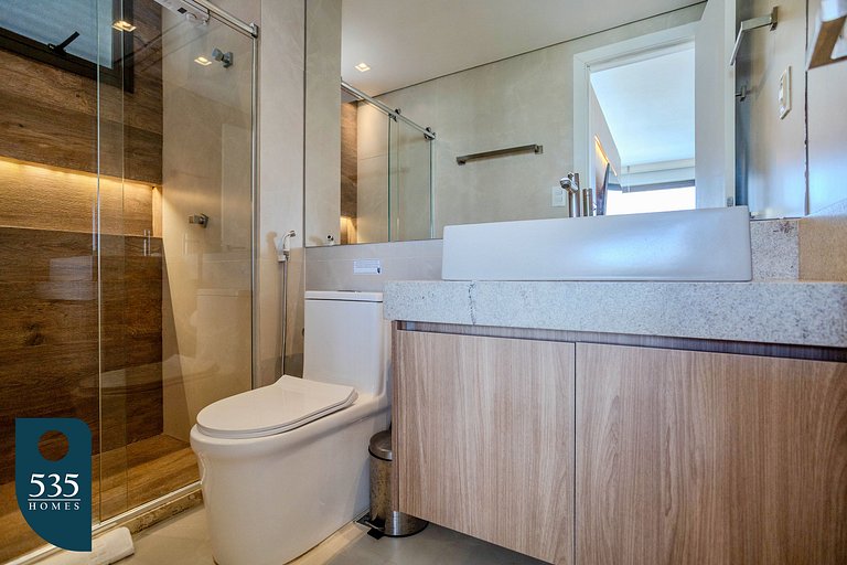 Live comfortably in Barra with an ocean view