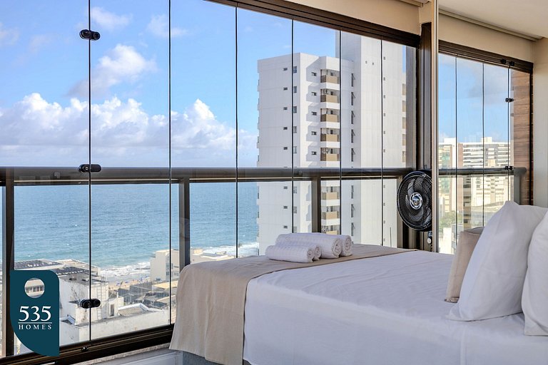 Viva com conforto na Barra com vista mar