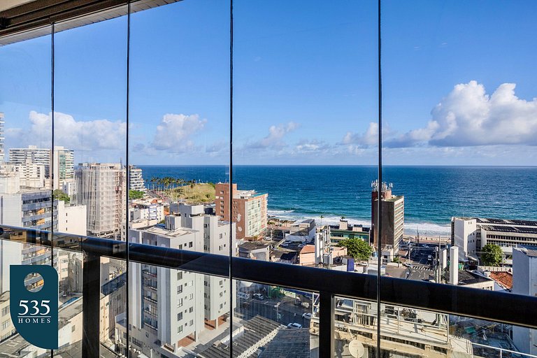 Viva com conforto na Barra com vista mar