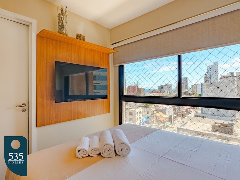Vista mar equipado com piscina no rooftop