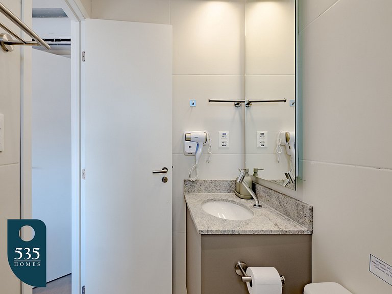Fully equipped apartment with rooftop pool