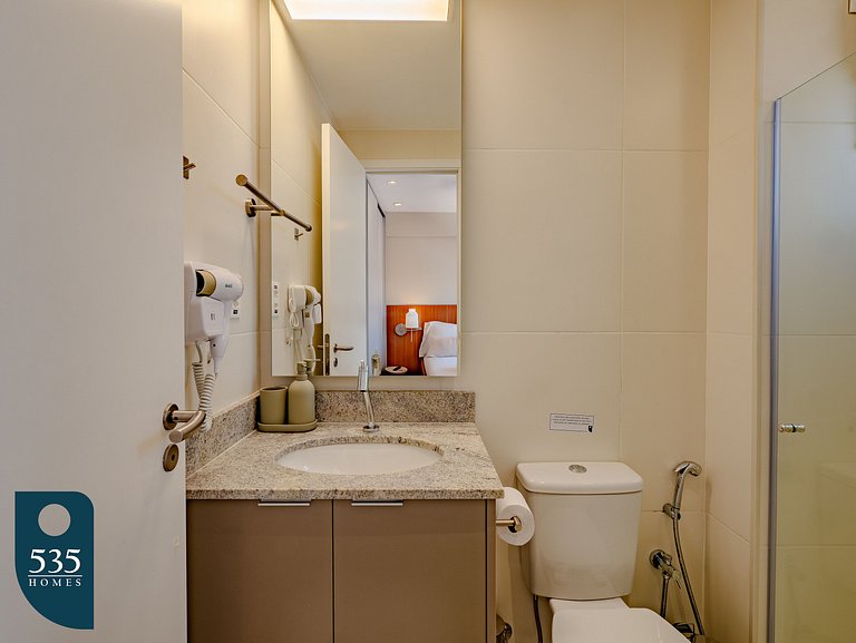 Fully equipped apartment with rooftop pool