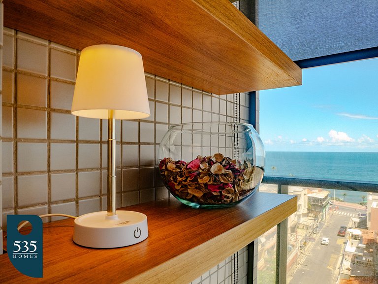 Vista mar equipado com piscina no rooftop