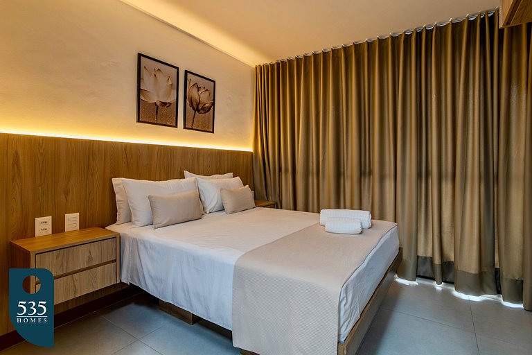 High floor with a pool and close to Barra Carnival