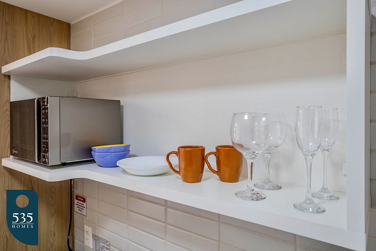 High floor with a pool and close to Barra Carnival