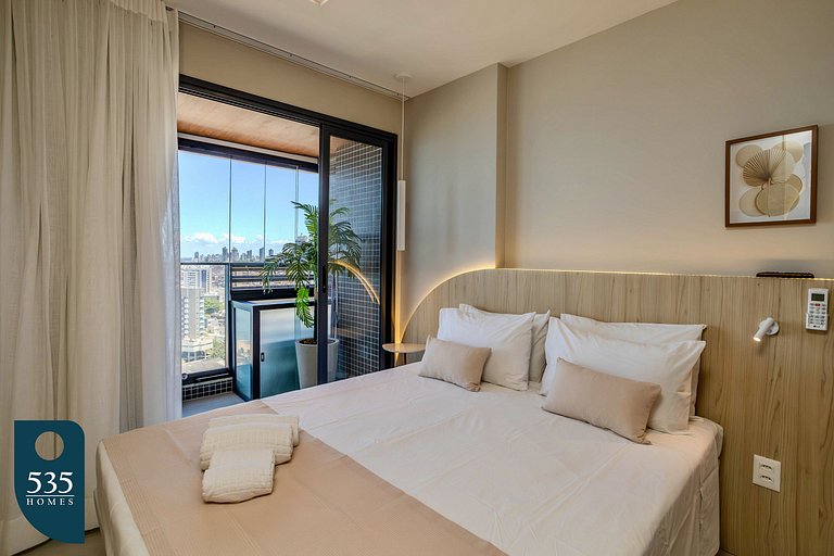 Apartment with Sea View and Rooftop Pool