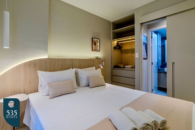Apartment with Sea View and Rooftop Pool